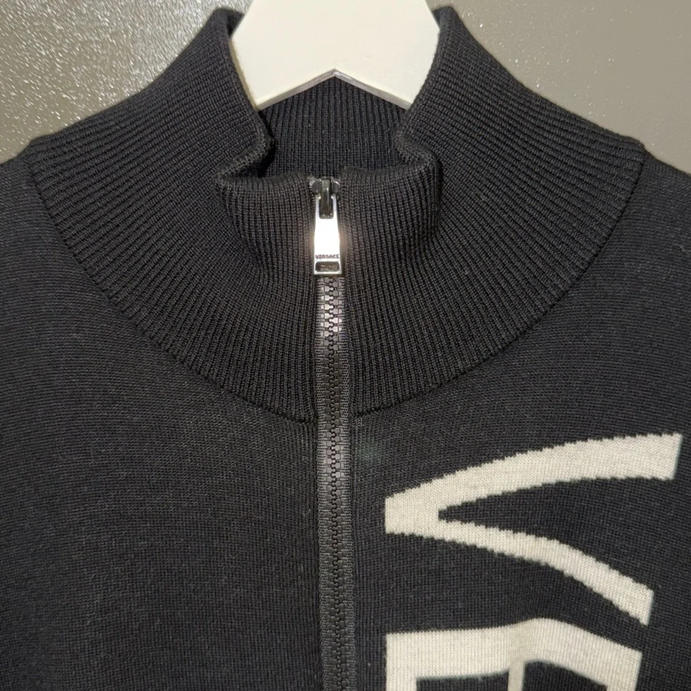 Authentic versace knit sweater institutional logo jacquard wool